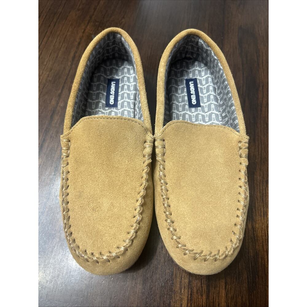 Lands’ End Women’s Suede Moccasin Slippers Tan Loafers Indoor Shoes Size 8